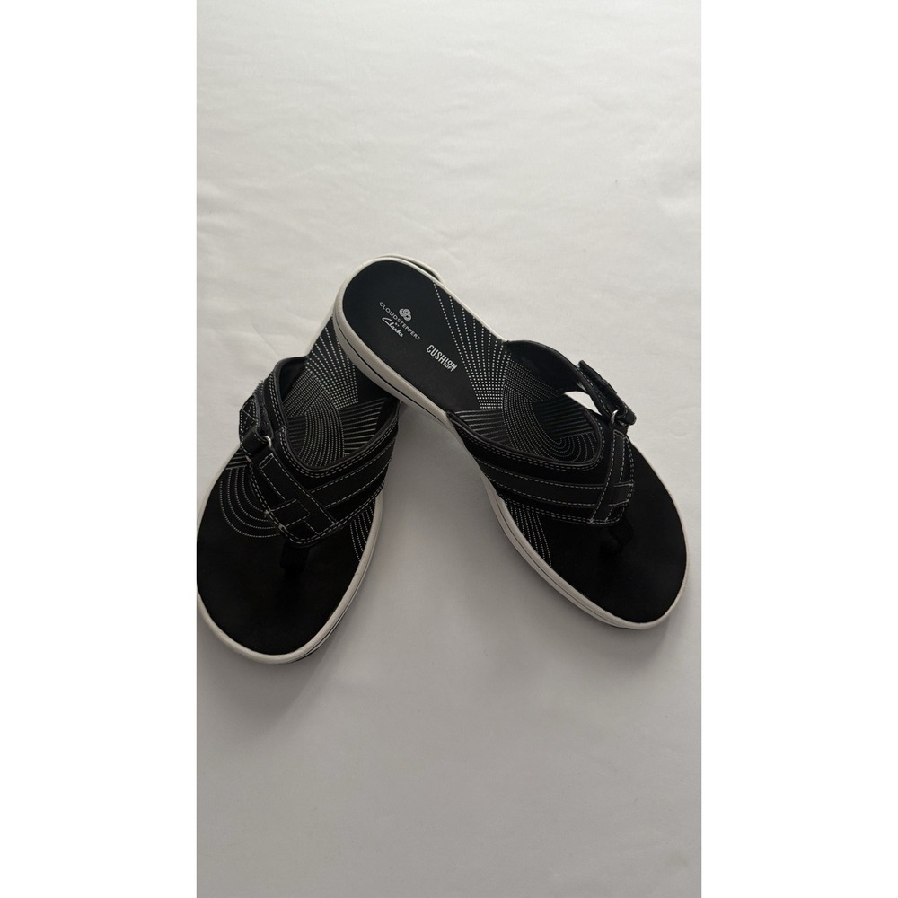 Clarks Cloudsteppers for Women In A Size 8 GUC Black with Hook and Loop Strap